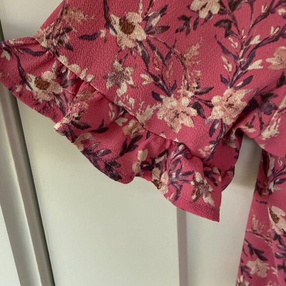 Cece Short Sleeve Pink Blouse - Picture 4 of 5